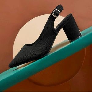 Cuccoo Point Toe Slingback Chunky Pumps